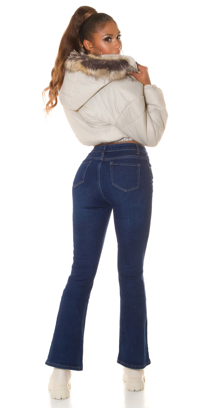 Basic High Waist Jeans mit Schlag