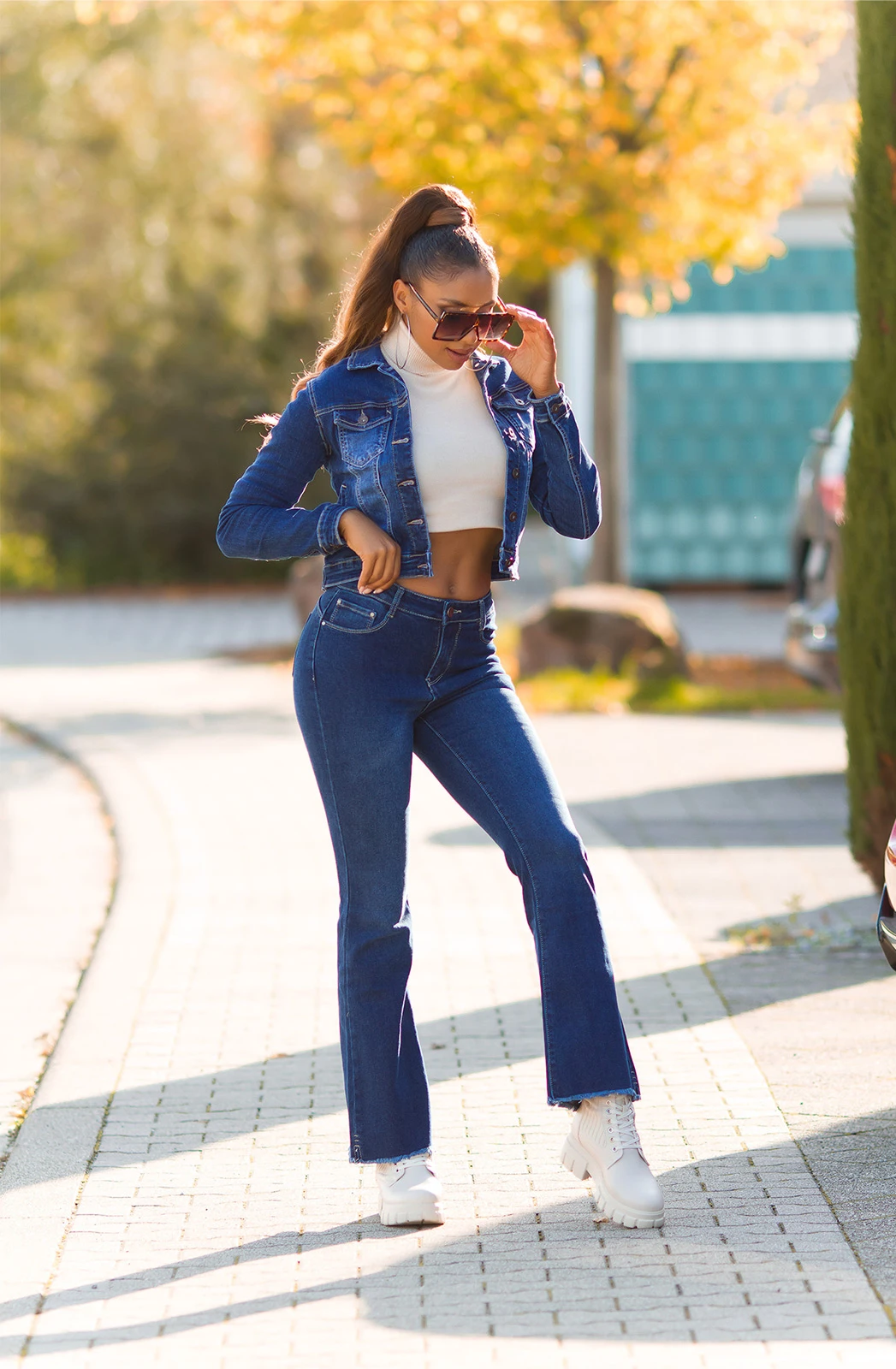 Used Look High Waist Push up Jeans mit Schlag