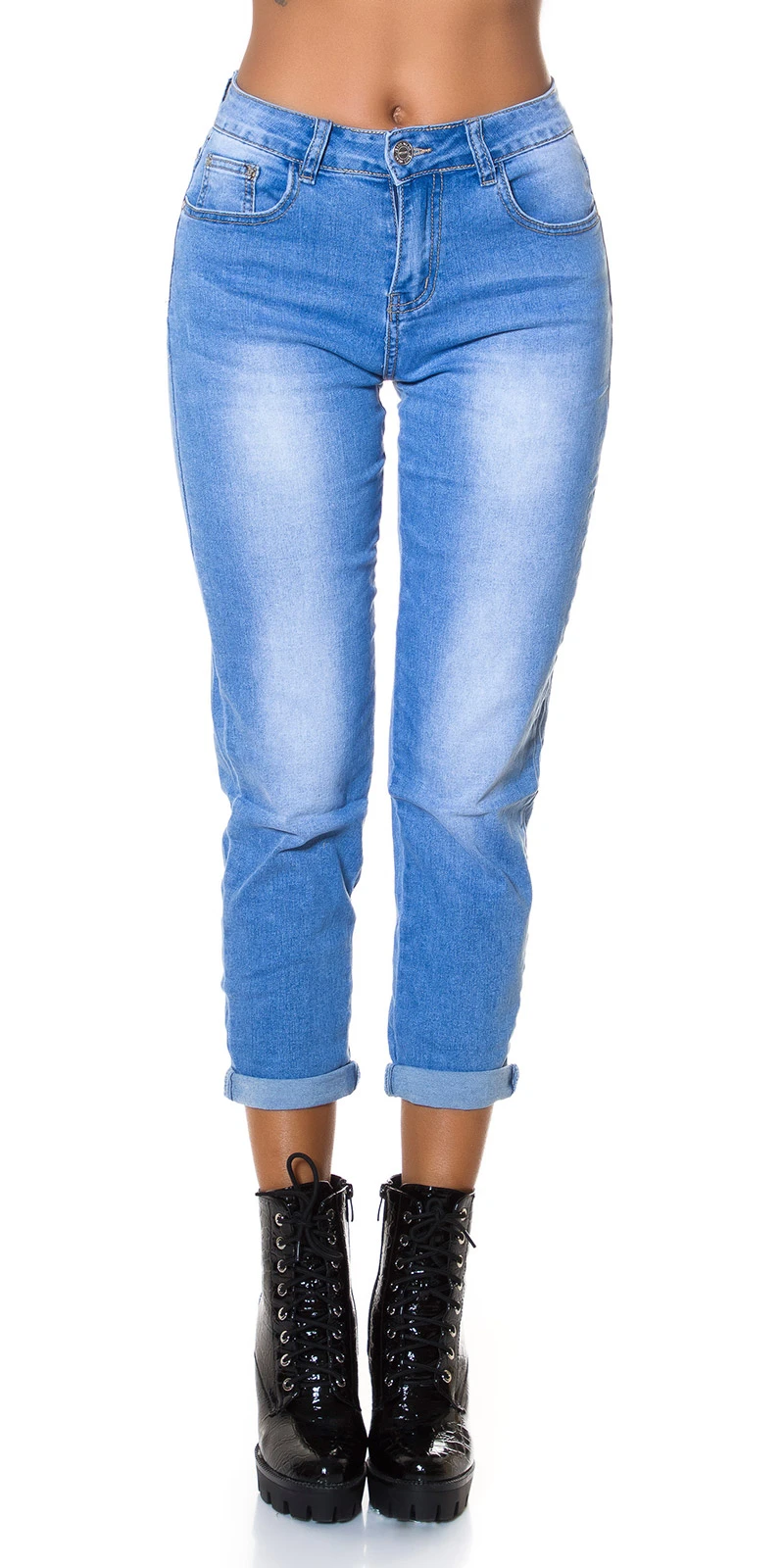 Basic Lightwashed Mom Fit Jeans